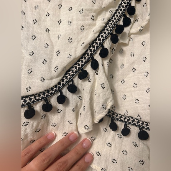 MINK PINK COMMON GROUND WRAP SKIRT SIZE M- SOLD OUT ON REVOLVE - Picture 5 of 9